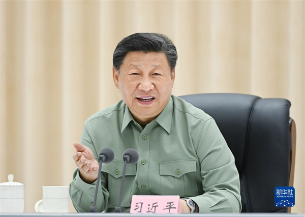 習(xí)近平在內(nèi)蒙古調(diào)研邊境管控和邊防部隊(duì)建設(shè)情況時(shí)強(qiáng)調(diào) 加強(qiáng)部隊(duì)全面建設(shè) 提高邊境防衛(wèi)管控能力 努力鍛造衛(wèi)國(guó)戍邊鋼鐵長(zhǎng)城