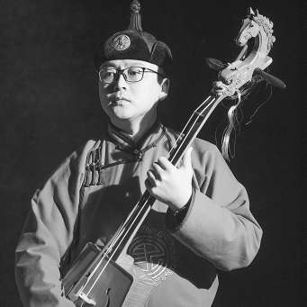 全國人大代表何買拉蘇：加大農牧區(qū)文化供給 推動鄉(xiāng)村文化振興