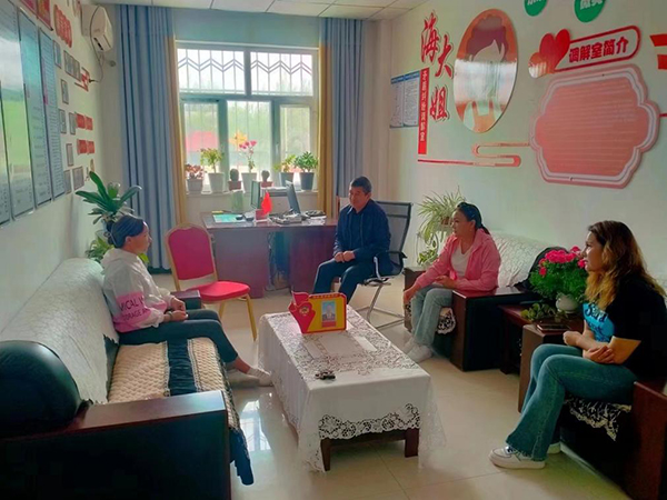 新疆若羌縣：推進(jìn)“家、室、站”建設(shè) 把人大代表聯(lián)絡(luò)站變?yōu)槁?lián)系群眾的陣地